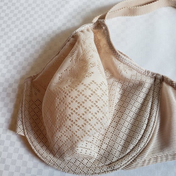 Wacoal Minimizer Underwire Bra - size: 38C - Picture 10 of 12